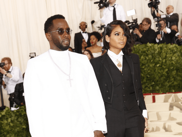 Δίκη Diddy: Υποχρέωσαν την Cassie να διαβάσει δυνατά άσεμνα μηνύματά της στον Κομπς