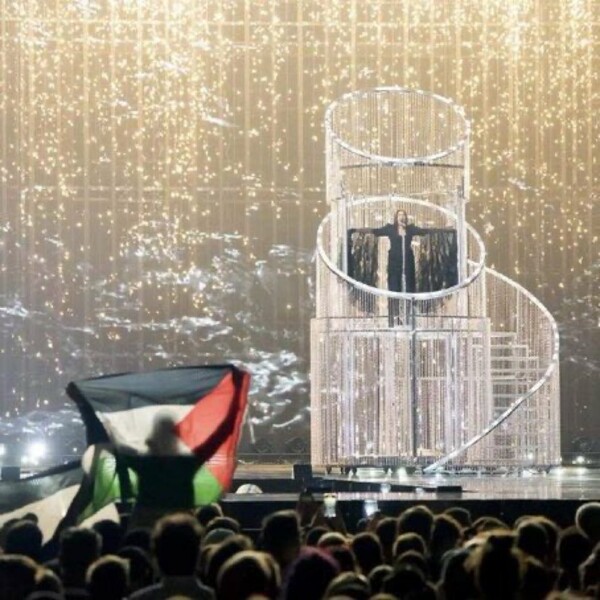 Eurovision 2025: Με σημαίες της Παλαιστίνης στο κοινό το τραγούδι του Ισραήλ