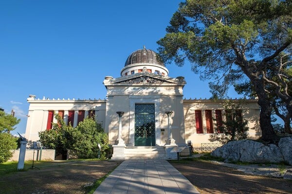 ΕΠΕΞ Μυστήρια του σύμπαντος και σύγχρονα έργα τέχνης σε μια έκθεση στο Αστεροσκοπείο Αθηνών