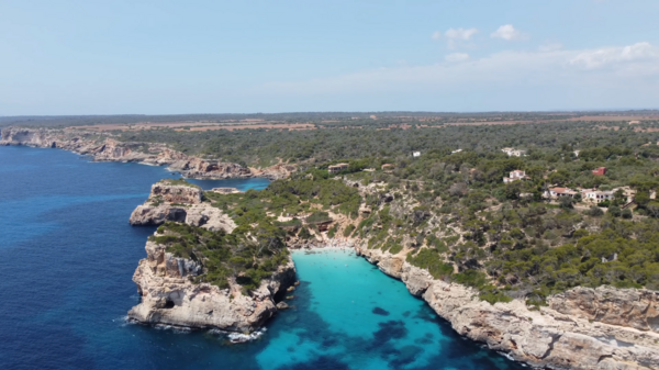 Ισπανία: Πώς ο «τουρισμός της selfie» βλάπτει τις Βαλεαρίδες Νήσους