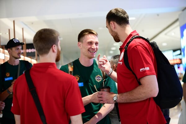 Final Four Euroleague: Ολυμπιακός και Παναθηναϊκός αναχώρησαν για Άμπου Ντάμπι
