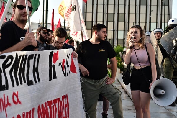 Σύνταγμα: Μεγάλη συγκέντρωση αλληλεγγύης για την Παλαιστίνη