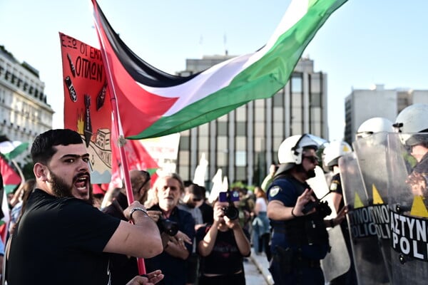 Σύνταγμα: Μεγάλη συγκέντρωση αλληλεγγύης για την Παλαιστίνη