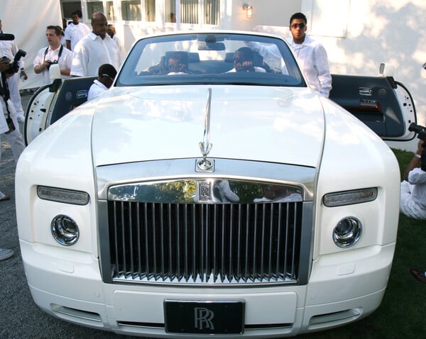 Σον Diddy Κομπς: Αυτοκίνητα, ακίνητα, αεροπλάνο και τα περιουσιακά στοιχεία που «έχει να χάσει» στη δίκη