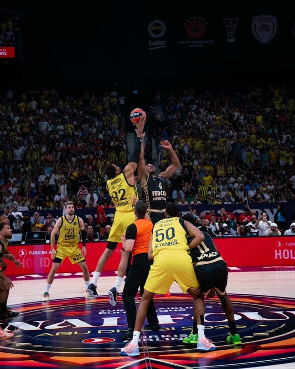EuroLeague Final Four: Μονακό – Φενέρμπαχτσε 18-16 (A' περίοδος)