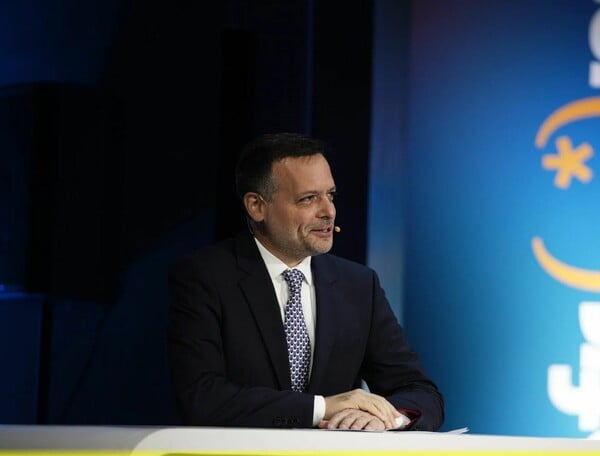 Χάρης Δούκας στο Upfront:«Δεν αρκεί να σε καλούν στο πάρτι, πρέπει να σου ζητούν και να χορέψεις. Αυτό είναι η συμπερίληψη»