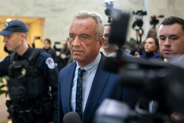 ΗΠΑ: Ανύπαρκτες μελέτες επικαλείται κυβερνητική έκθεση για την υγεία των παιδιών