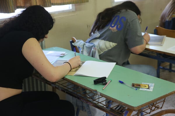Πανελλήνιες - Έκθεση: «Αντι-sos» το θέμα περί δημιουργικότητας, σχετικά εύκολη η προσέγγισή του
