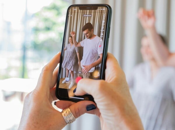 TikTok: Περισσότερα από τα μισά βίντεο για την ψυχική υγεία παραπληροφορούν, διαπιστώνει μελέτη