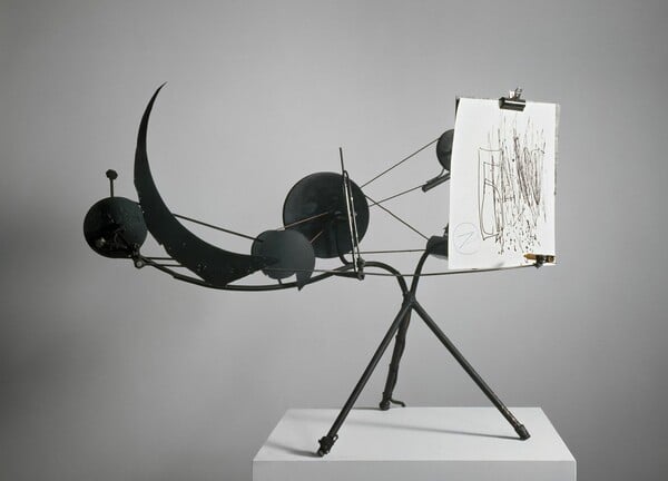 ΕΠΕΞ Jean Tinguely: Γιορτάζοντας τα 100 χρόνια από τη γέννηση ενός επαναστατικού καλλιτέχνη του 20ού αιώνα