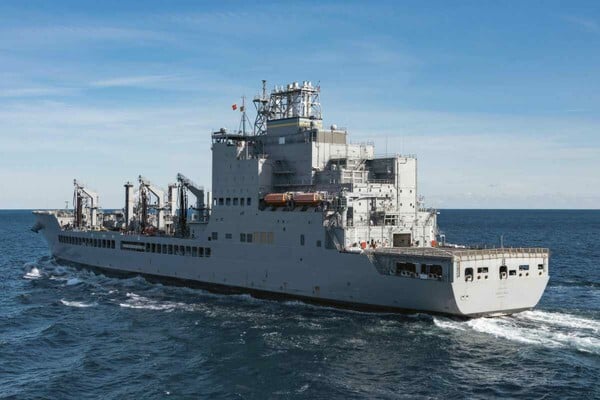 ΗΠΑ: Ο Χέγκσεθ αφαιρεί το όνομα του γκέι ακτιβιστή Χάρβεϊ Μιλκ από πλοίο του Πολεμικού Ναυτικού