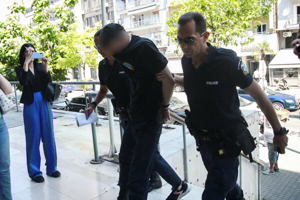 ΓΑΤΑΚΙ ΘΕΣΣΑΛΟΝΙΚΗ