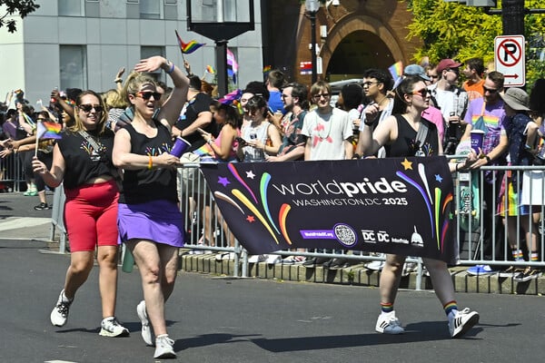 «Πιο δυνατοί από ποτέ»: Το WorldPride υψώνει φωνή στην Ουάσιγκτον