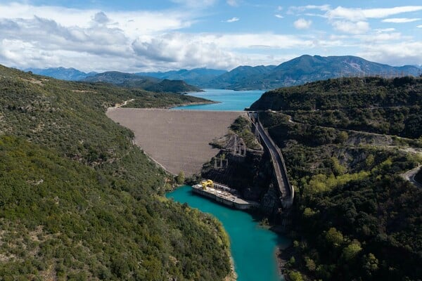 Ο Όμιλος ΔΕΗ και ο Οργανισμός Hydropower Sustainability Alliance εγκαινιάζουν νέα συνεργασία για την ενίσχυση των πρακτικών βιωσιμότητας στην υδροηλεκτρική παραγωγή στην Ελλάδα