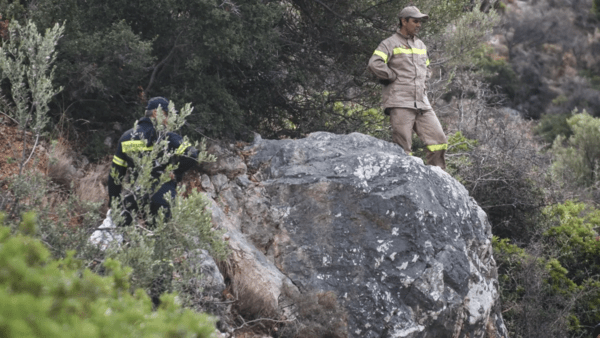 Δράμα: Χωρίς τις αισθήσεις του και σε δύσβατο σημείο ο ορειβάτης - Θα τον ανασύρουν με σχοινιά
