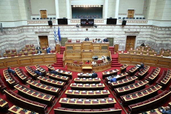 Σπαρτιάτες: Διαλύθηκε και επίσημα η Κοινοβουλευτική τους Ομάδα