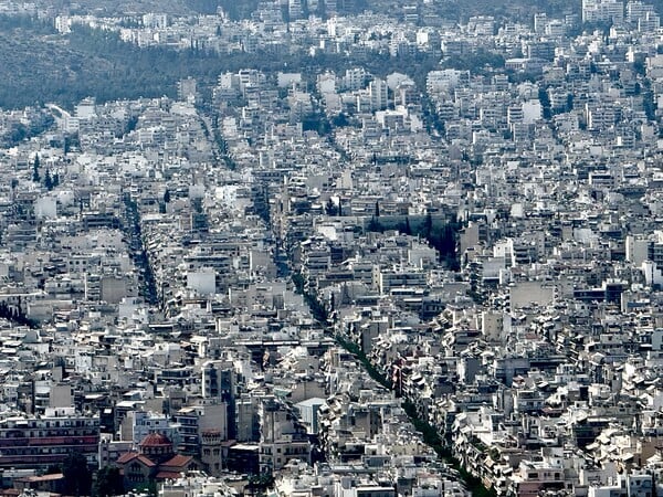 Εκτοξεύτηκαν στα 1,8 δισ. ευρώ τα νέα δάνεια το 2024
