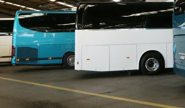 Χαλκιδική: Τροχαίο ατύχημα με παράσυρση πεζών σε στάση του ΚΤΕΛ