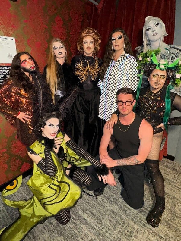 Η τρανς κόρη του Έλον Μασκ στο πρώτο της drag show