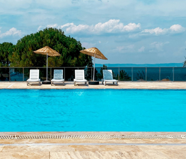 Πνιγμός 3χρονης στη Ρόδο: Για ανθρωποκτονία από αμέλεια κατηγορείται ο ιδιοκτήτης της επιχείρησης - Δεν υπήρχε ναυαγοσώστης 