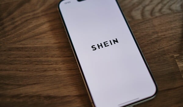 Το Shein, ο μεγαλύτερος ρυπαντής της μόδας για δεύτερη χρονιά