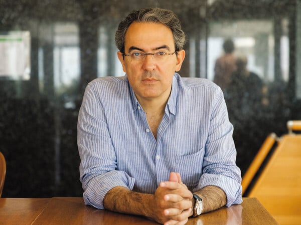 Χουάν Γκαμπριέλ Βάσκες: Ζούμε το τέλος του ανθρωπισμού