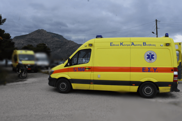 Θεσσαλονίκη: Σοβαρό τροχαίο στο Καβαλάρι - Χωρίς τις αισθήσεις του ένας 27χρονος