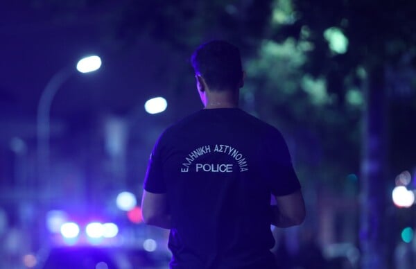 ΕΞΑΦΑΝΙΣΗ ΠΕΤΡΑΛΩΝΑ ΑΝΗΛΙΚΗ