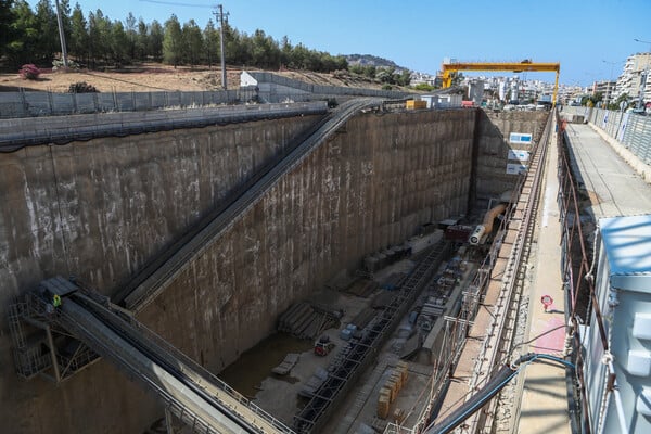 Μετρό Αθήνας - Γραμμή 4: Ο Μετροπόντικας «Νίκη» ολοκλήρωσε τη σήραγγα στο Γαλάτσι 