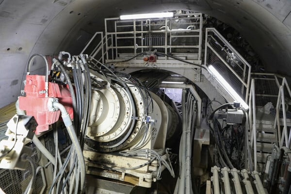Μετρό Αθήνας - Γραμμή 4: Ο Μετροπόντικας «Νίκη» ολοκλήρωσε τη σήραγγα στο Γαλάτσι 