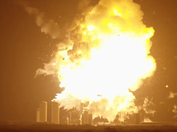 Η στιγμή της έκρηξης πυραύλου της SpaceX στο Τέξας