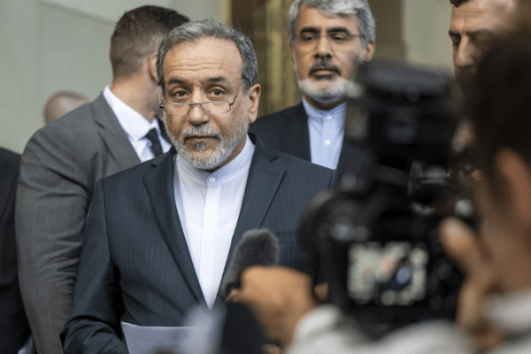 Ιράν: «Δεν είμαστε σίγουροι ότι μπορούμε να εμπιστευτούμε τις ΗΠΑ μετά τις επιθέσεις του Ισραήλ»
