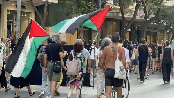Η Θεσσαλονίκη γεμίζει χρώμα, φωνές και υπερηφάνεια: Σε εξέλιξη το 13ο Thessaloniki Pride
