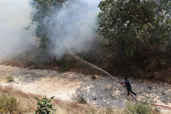 Φωτιά στη Χίο: Τρεις διαφορετικές εστίες με διαφορά περίπου μίας ώρας