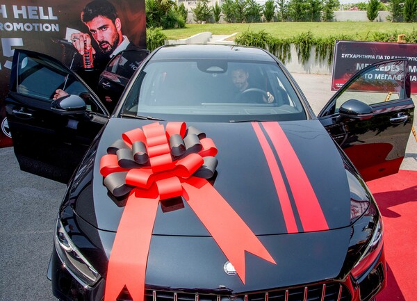 HELL, Michele Morrone, Mercedes – όταν τα δώρα γίνονται εμπειρίες ζωής