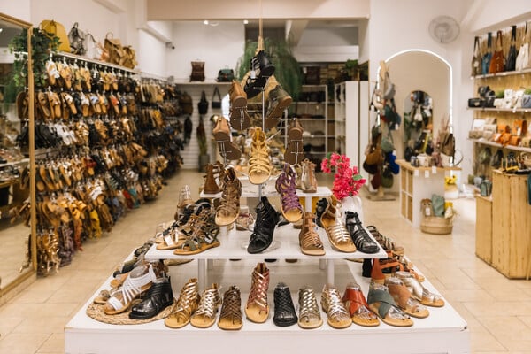 Στο Sandal Μania κάνει στάση το ελληνικό καλοκαίρι 
