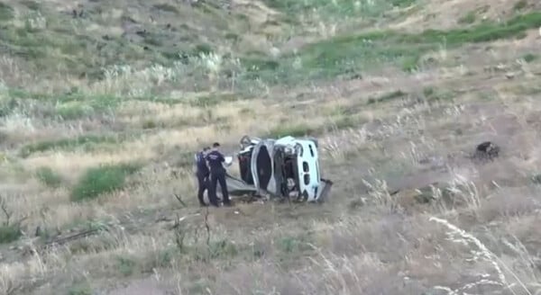 Τροχαίο στην Πεντέλη: ΙΧ έπεσε σε γκρεμό - Ένας νεκρός και τρεις τραυματίες