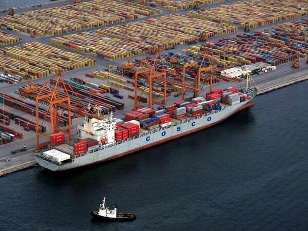 Έρευνες για μεγάλη τελωνειακή απάτη σε βάρος της ΕΕ – 4,5 εκατ. ευρώ εντοπίστηκαν στον Πειραιά