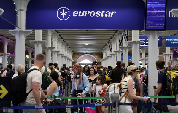 Eurostar: Σοβαρές καθυστερήσεις λόγω μαζικής κλοπής καλωδίων στη Γαλλία