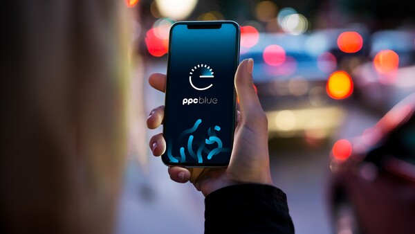 Νυχτερινή φόρτιση με επιστροφή από τη ΔΕΗ blue και τη Visa