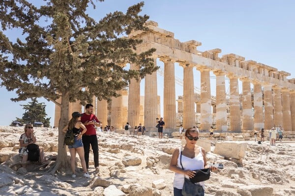 Ο καιρός σήμερα: Στους 41 βαθμούς η θερμοκρασία - Αποπνικτική η ατμόσφαιρα