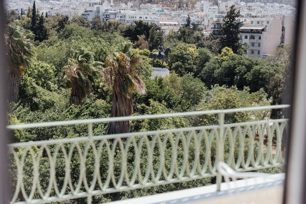 Ένα διαμέρισμα με ένα καλό φάντασμα