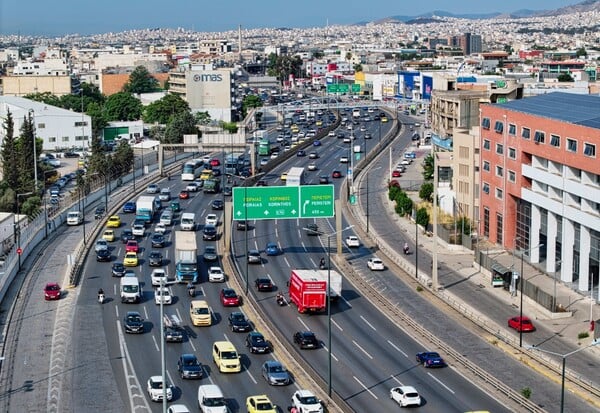 ΚΙΝΗΣΗ ΣΤΟΥΣ ΔΡΟΜΟΥΣ