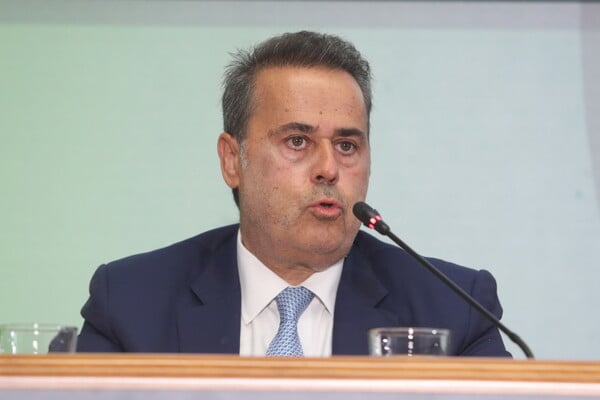 Έρχονται νέοι ευρωπαϊκοί πόροι ύψους €8 δισ. για έργα σε ενέργεια, στέγαση και συγκοινωνίες