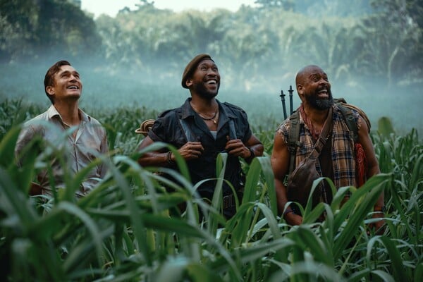 Αναγέννηση του Jurassic World με ανακυκλωμένα υλικά, ανακουφιστικά αναχρονιστική