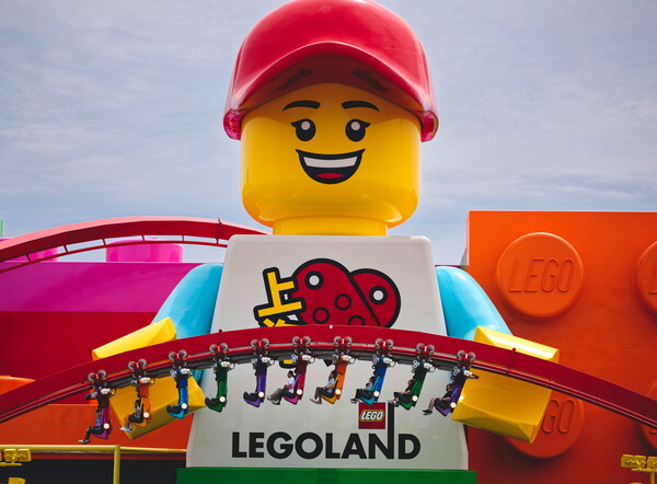 Legoland Shanghai: Το μεγαλύτερο θεματικό πάρκο Lego στον κόσμο άνοιξε στην Κίνα