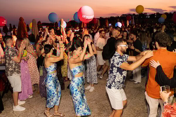 Το καλοκαιρινό ραντεβού των #plaisiopeople