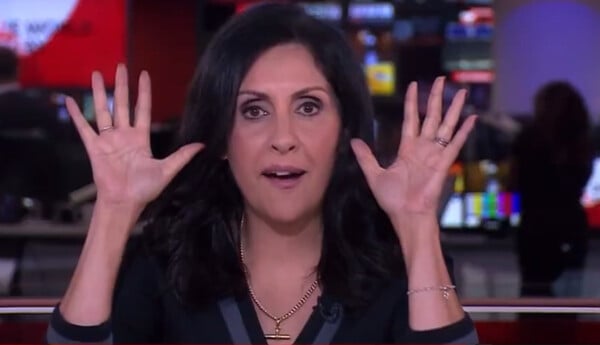 Παρουσιάστρια του BBC έγινε viral - Μιμούνταν το παγώνι on air