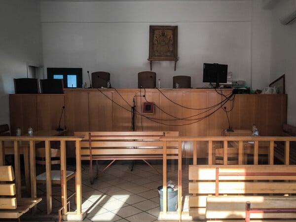Τι σημαίνει ανωμοτί κατάθεση και ποιες συνέπειες προβλέπει ο νόμος