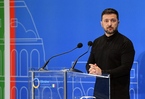 Η ανησυχία ότι η Ουκρανία θα διαμελιστεί ρίχνει σκιά στις συνομιλίες των Ευρωπαίων για την ανοικοδόμησή της